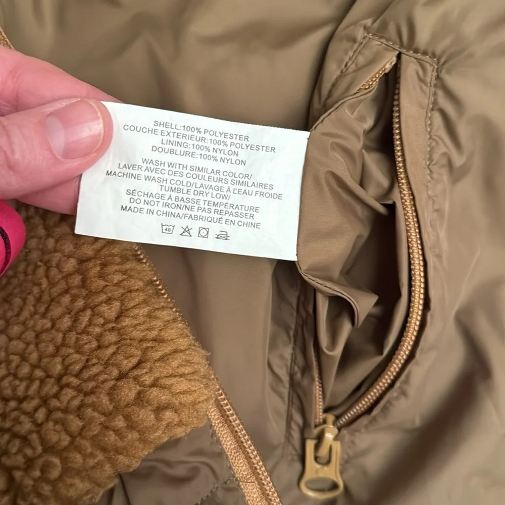 NWOT Zyia tan and white reversible fleece size XL - Picture 4 of 6